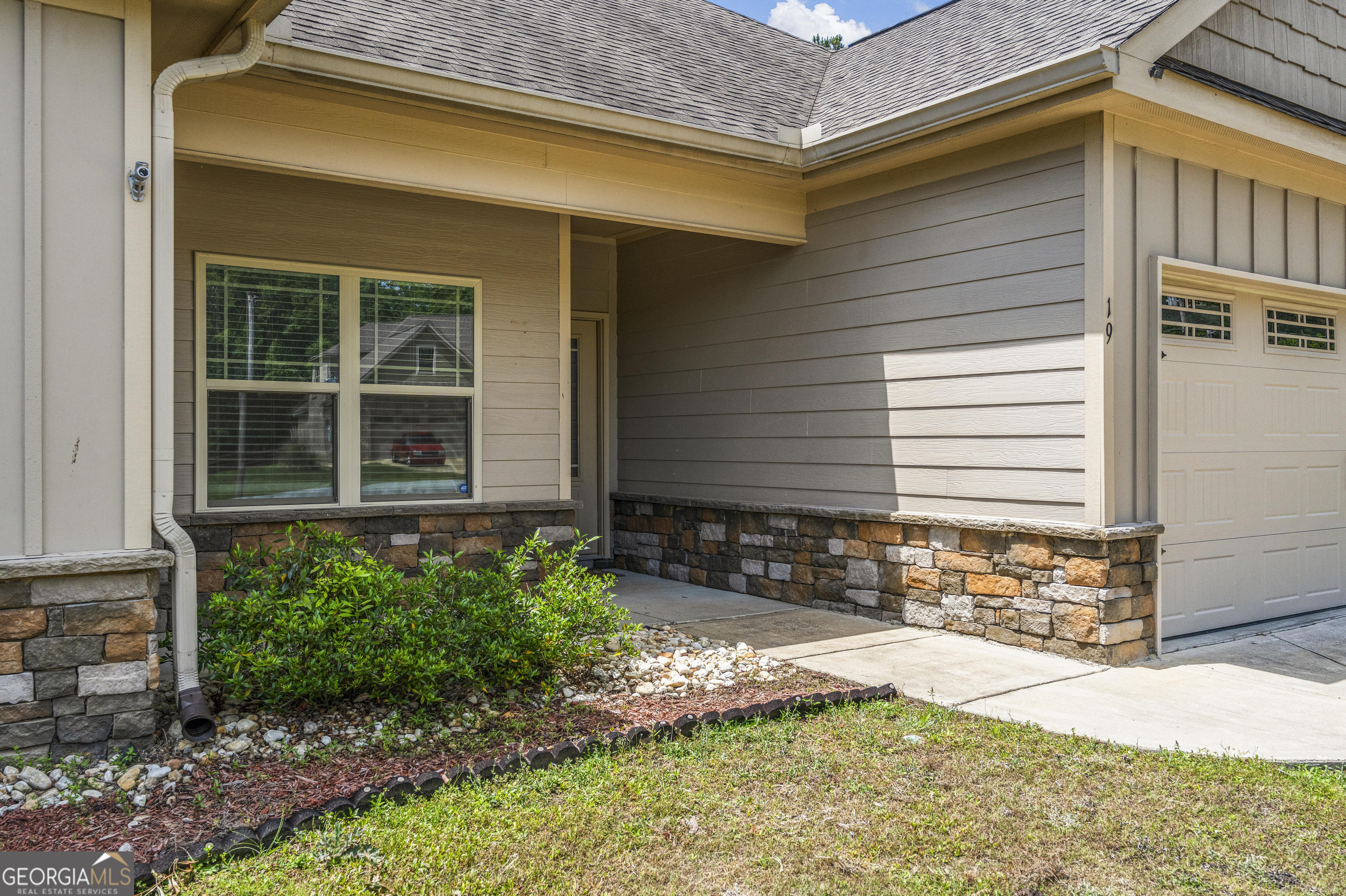 19 Fast Lane Seale, AL 36875 - Photo 2 of 28