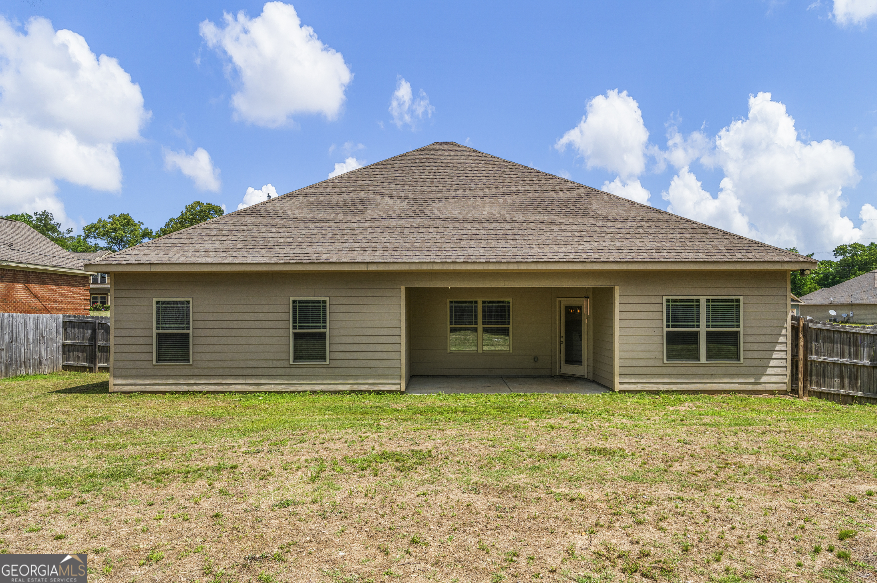 19 Fast Lane Seale, AL 36875 - Photo 3 of 28