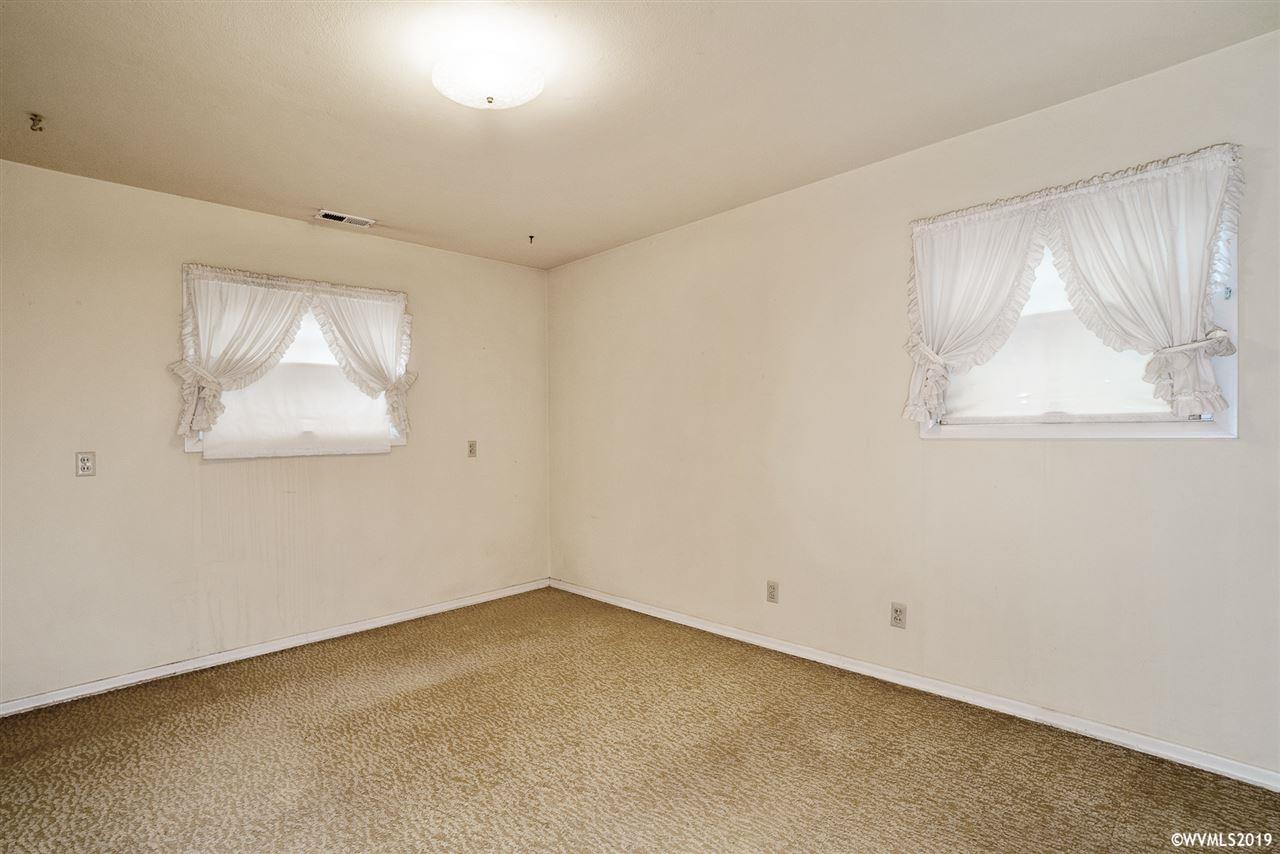 1175 Northwest Green Acres Loop Albany, OR 97321 - Photo 29 of 36 Gallery Image 29