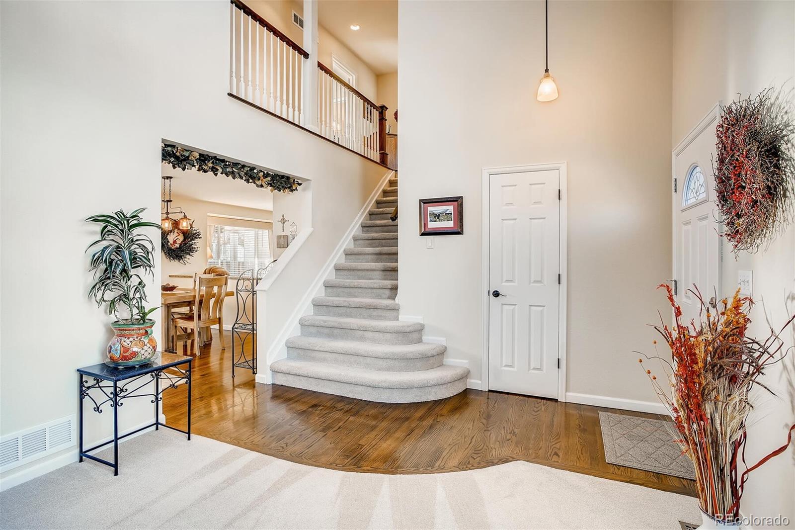 10113 Woodrose Court Highlands Ranch, CO 80129 - Photo 2 of 27
