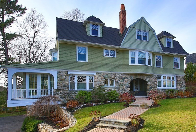 460 A Heath Street Brookline, MA 02467 - Photo 1 of 22 a front view of a house with garden