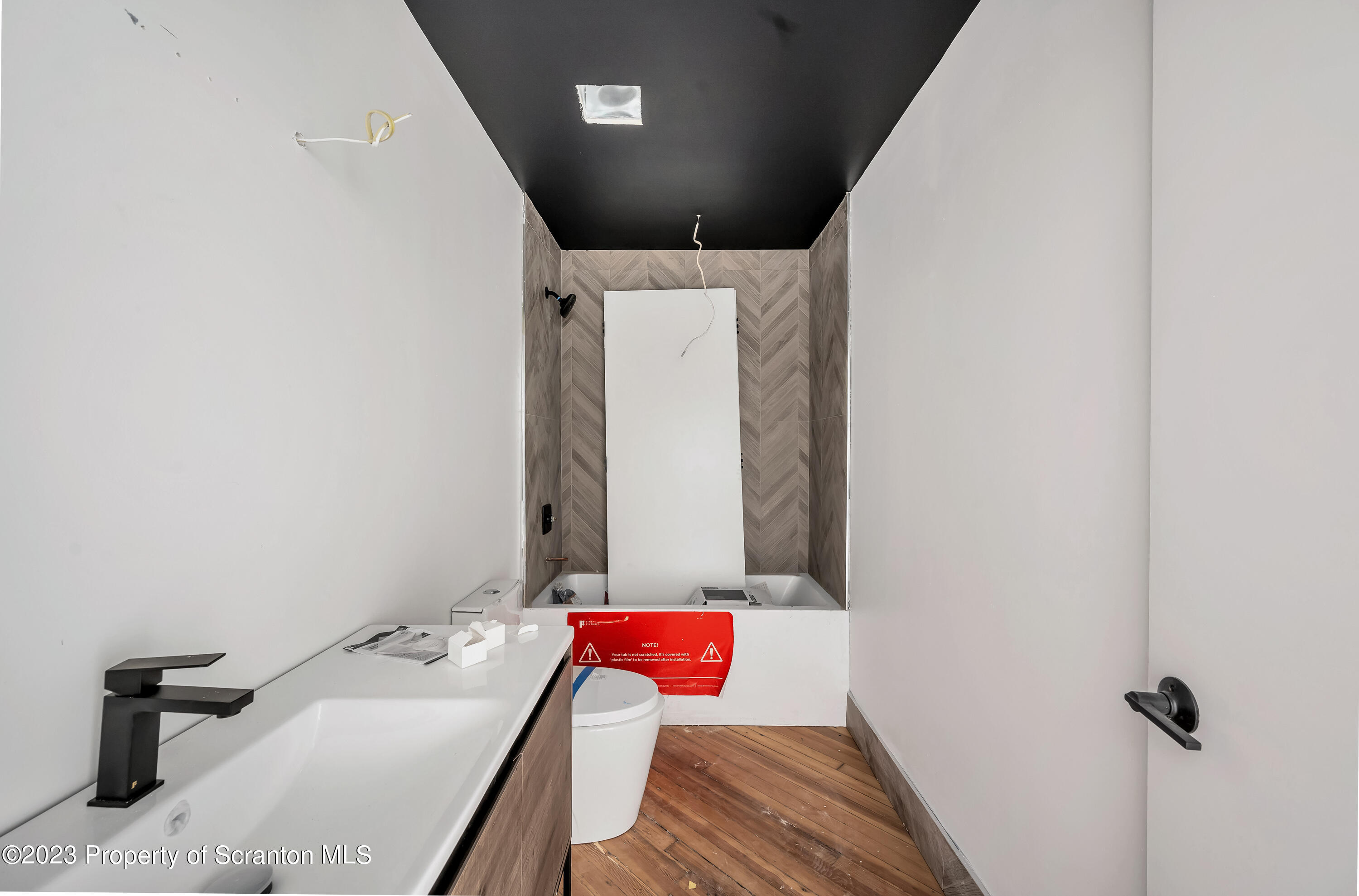 430-438 Penn Avenue, Unit 206 Scranton, PA 18503 - Photo 9 of 10 Penn-5806