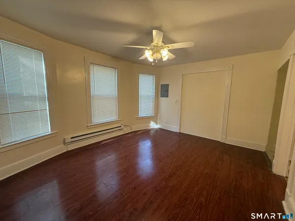 $2,000 | 215 Woodlawn Terrace, Unit 1, Waterbury, CT 06710