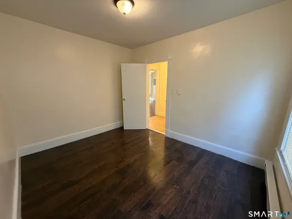 $2,000 | 215 Woodlawn Terrace, Unit 1, Waterbury, CT 06710