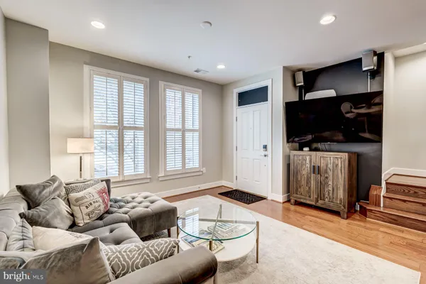 $4,500 | 2207 Main Line Boulevard, Unit 101, Alexandria, VA 22301