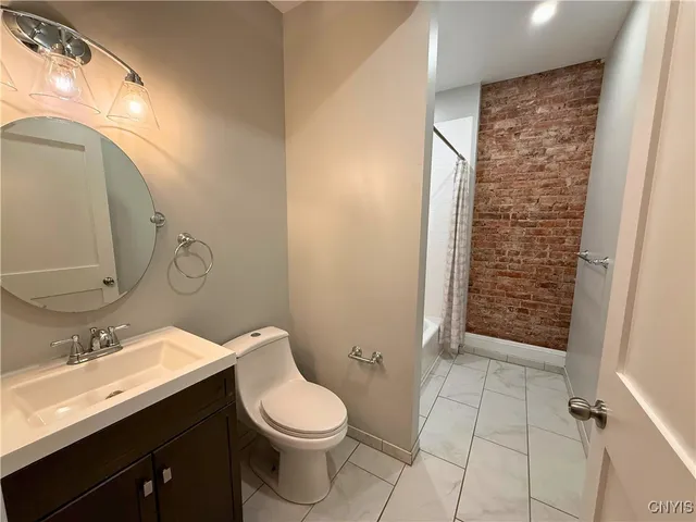 $1,750 | 205 East Jefferson Street, Unit 3A, Syracuse, NY 13202