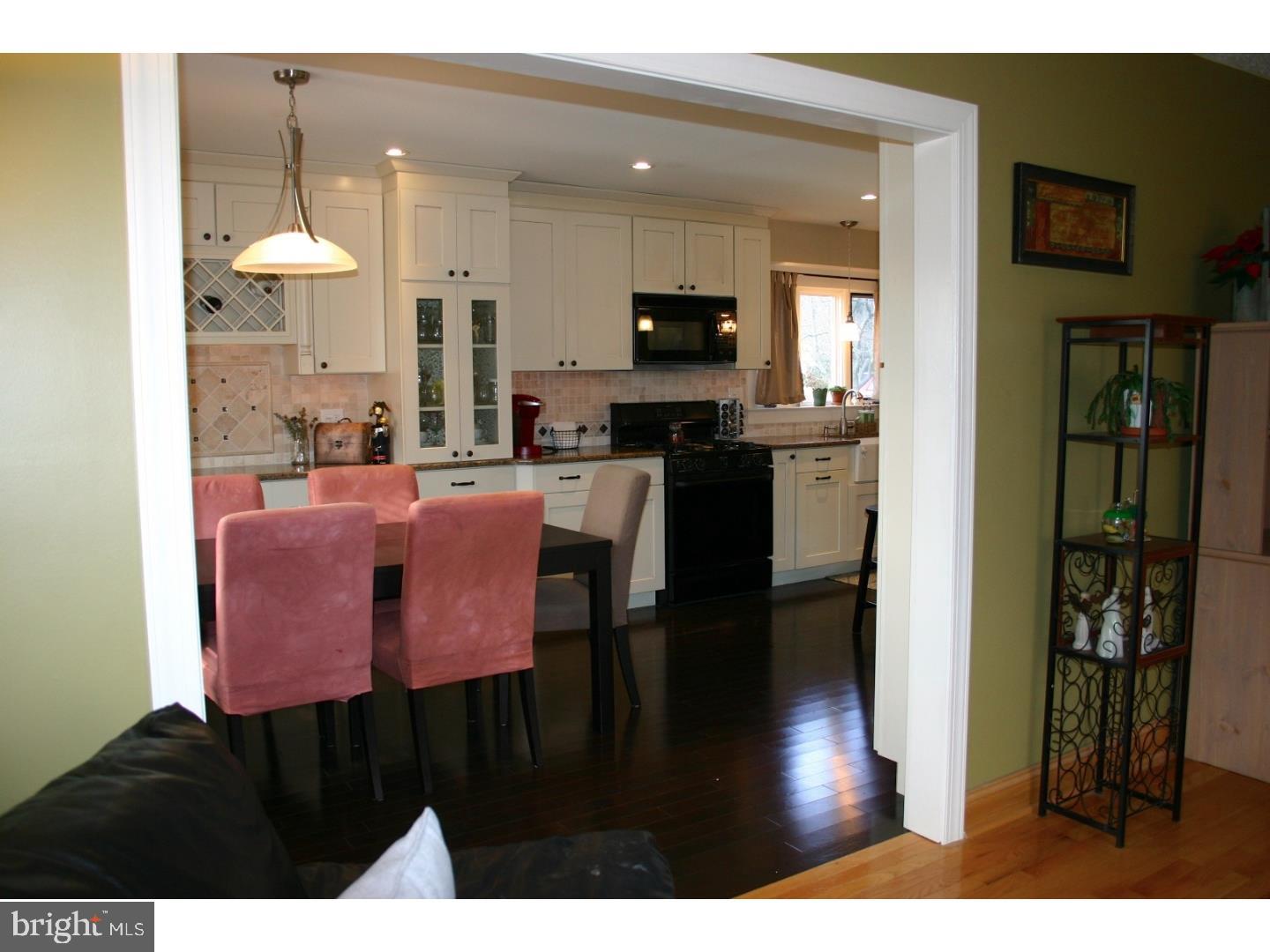 200 Bradford Road Marlton, NJ 08053 - Photo 3 of 24 Dining Room