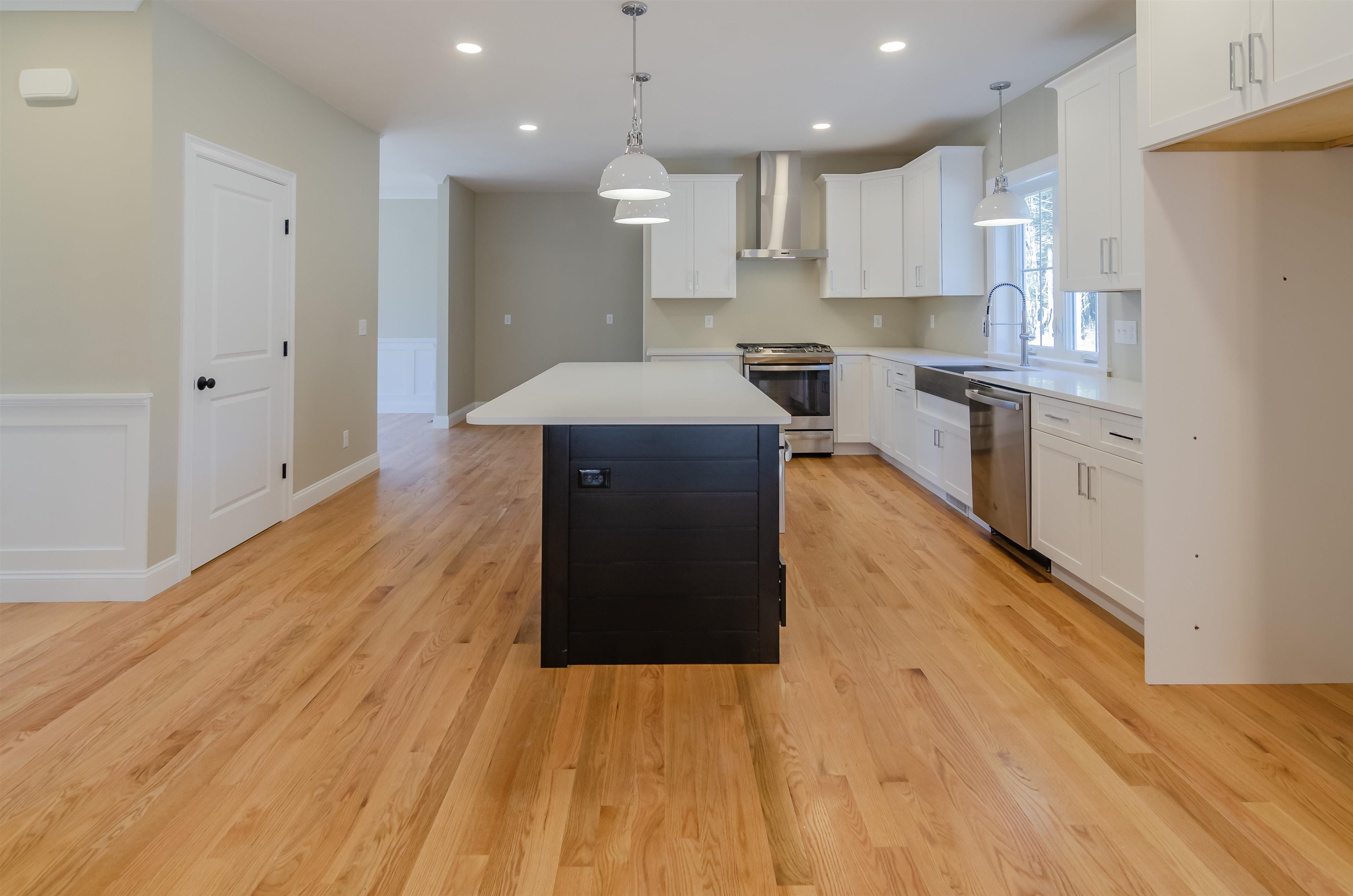 53 Town Farm Road Salem, NH 03079 - Photo 4 of 22