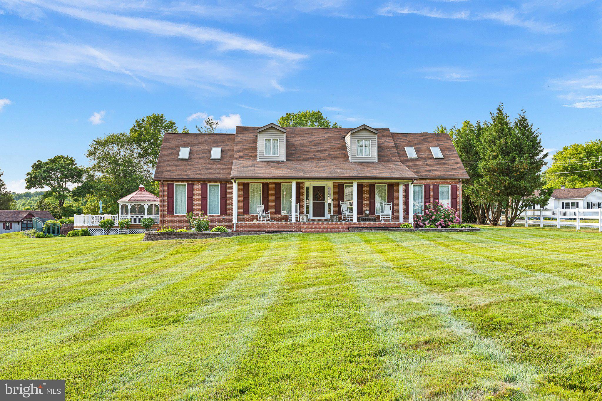19 Feeder Road Elkton, MD 21921 - Photo 2 of 34 Classic brick Cape Cod