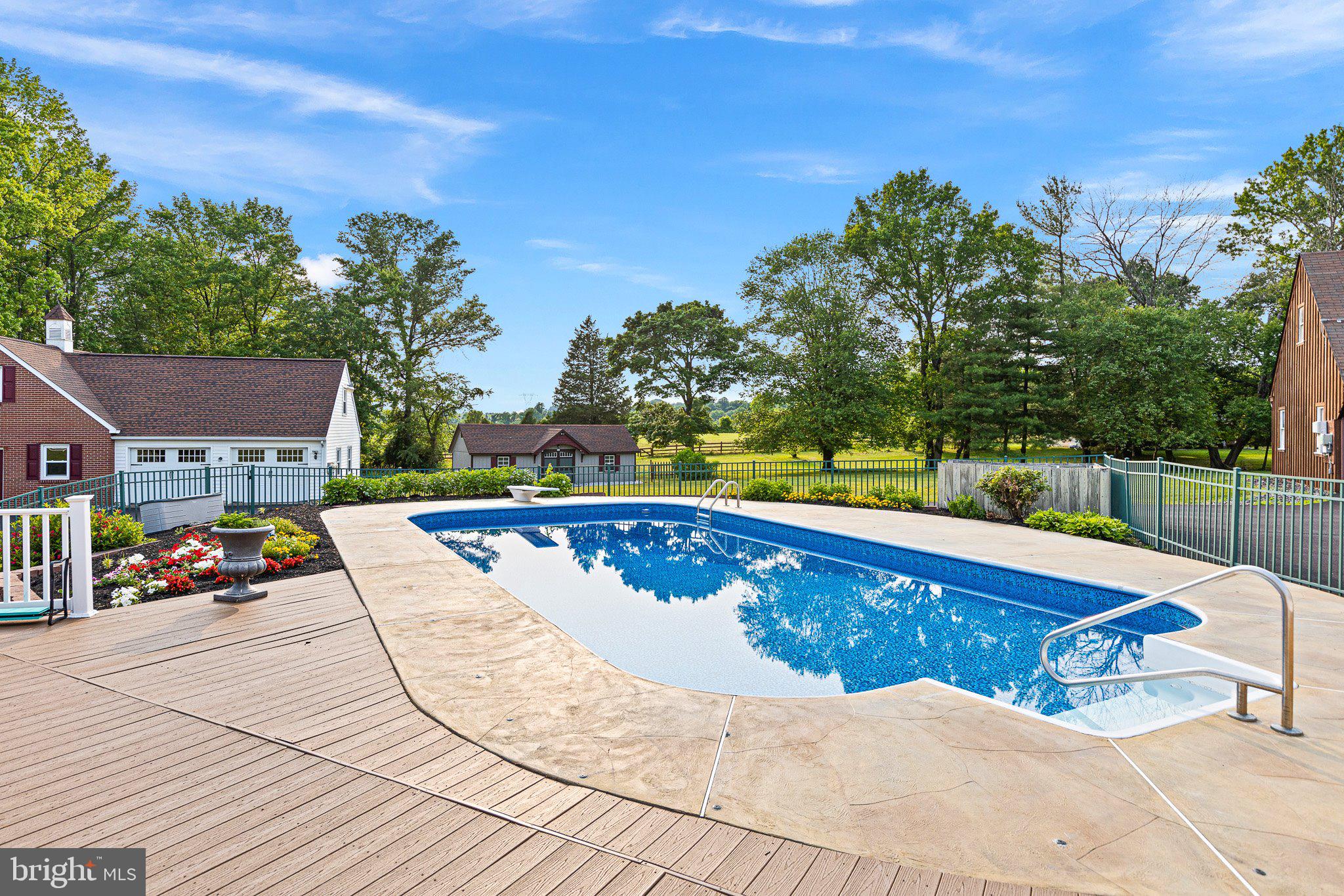 19 Feeder Road Elkton, MD 21921 - Photo 24 of 34 Ready for summer!