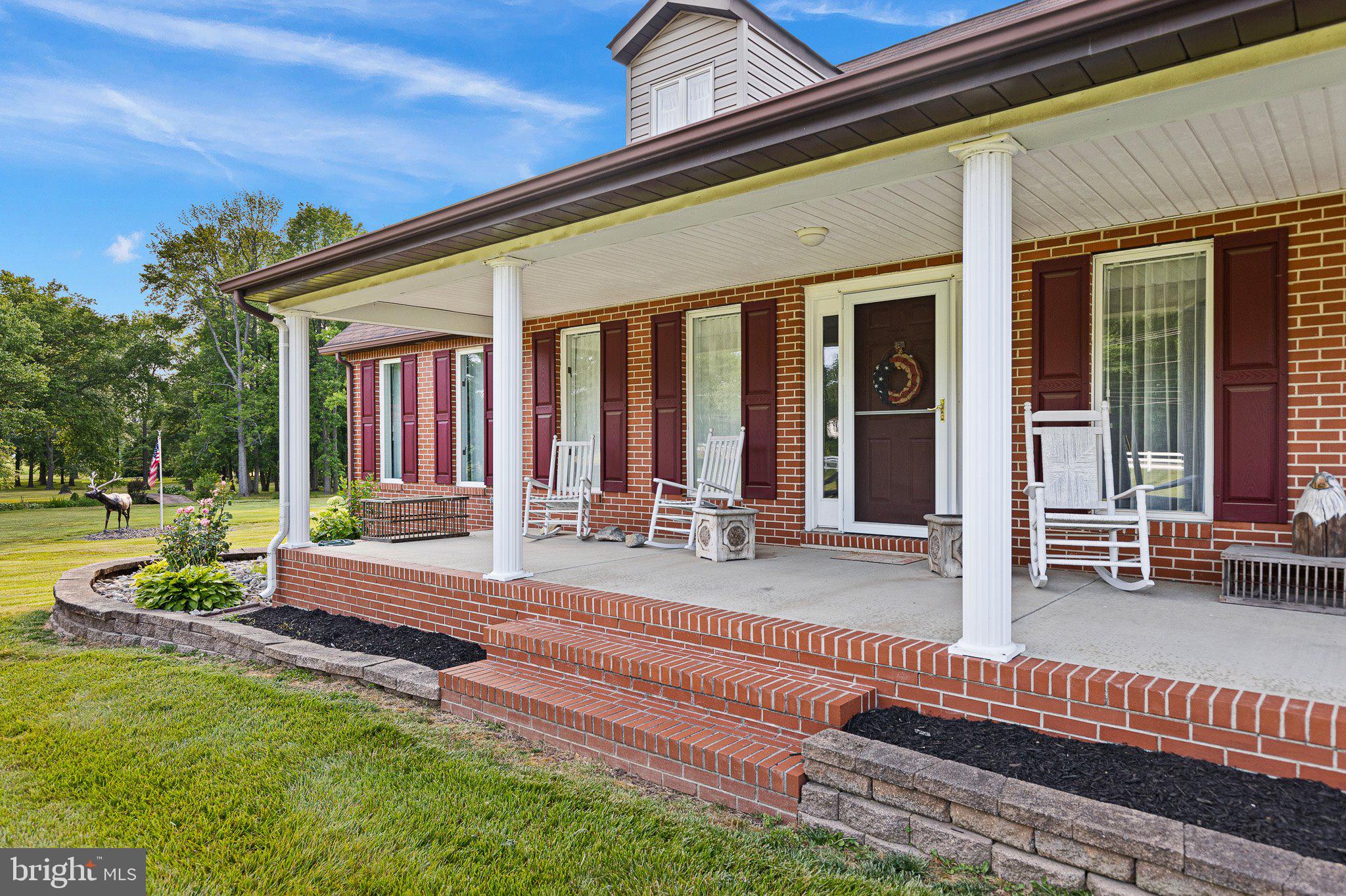 19 Feeder Road Elkton, MD 21921 - Photo 3 of 34 Cozy front porch