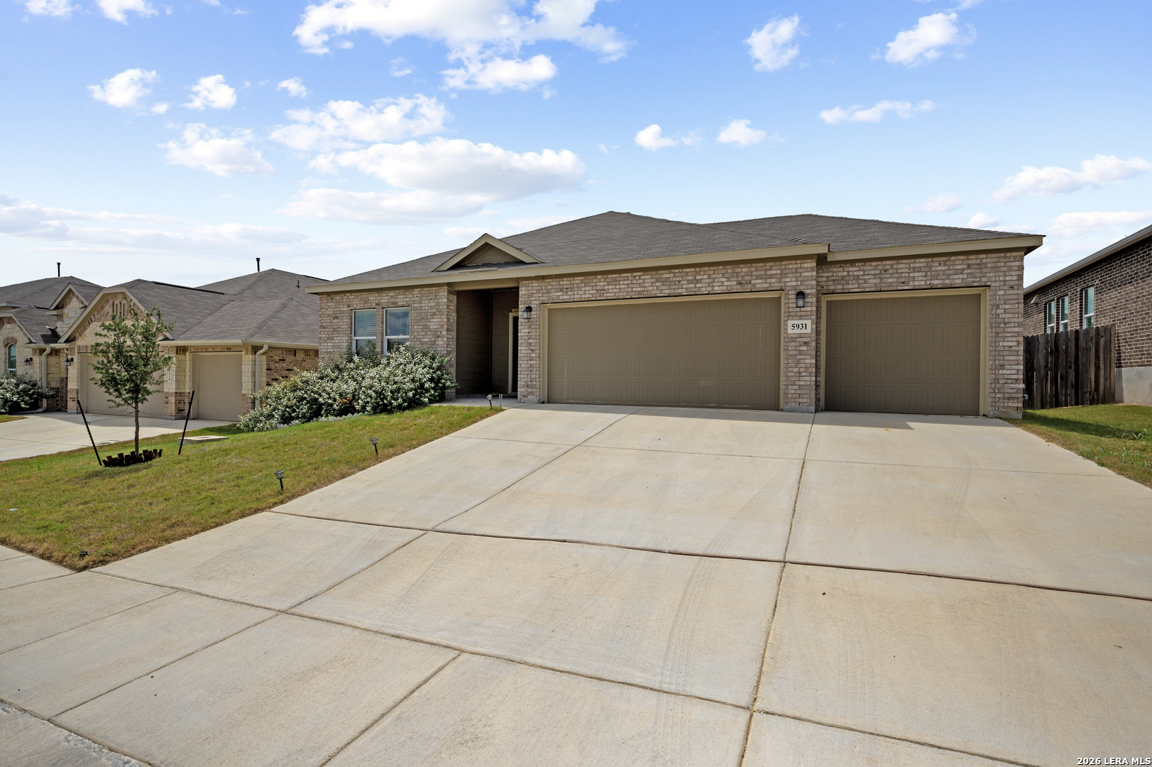 5931 Draw Loop Bulverde, TX 78163 - Photo 3 of 37