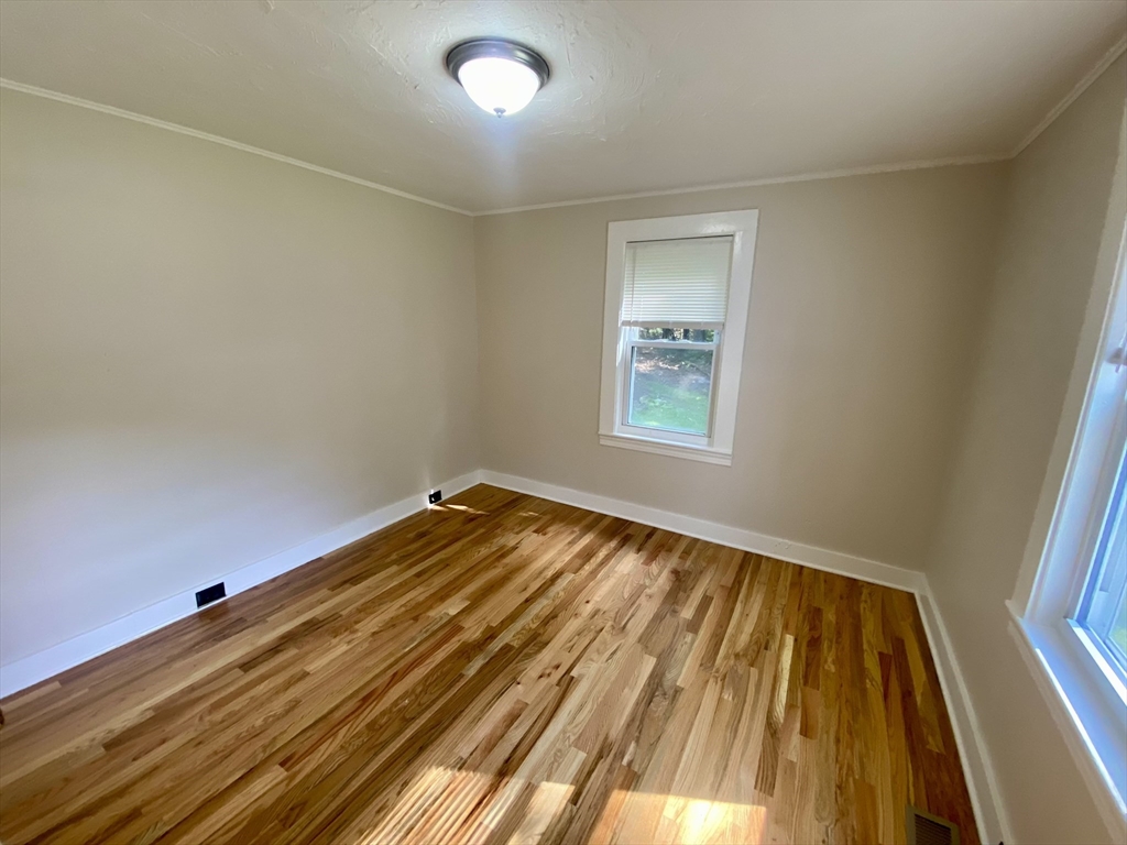 25 Center Road Shirley, MA 01464 - Photo 13 of 35 Gallery Image 13
