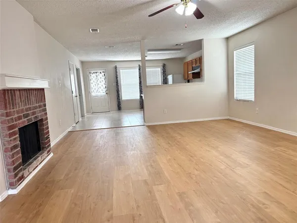 $2,175 | 932 White Dove Drive, Arlington, TX 76017