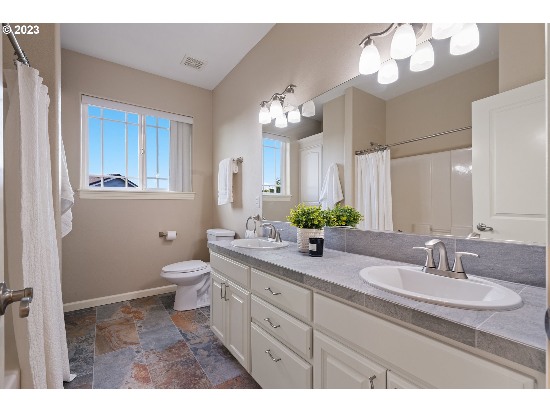 2026 Northwest Cascade Street Camas, WA 98607 - Photo 38 of 47 Gallery Image 38