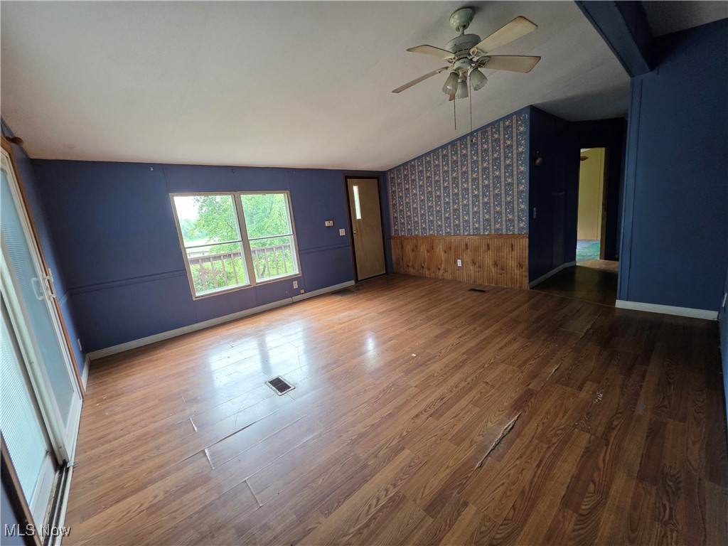 8889 Cumberland Road Southwest Bowerston, OH 44695 - Photo 13 of 14 Gallery Image 13