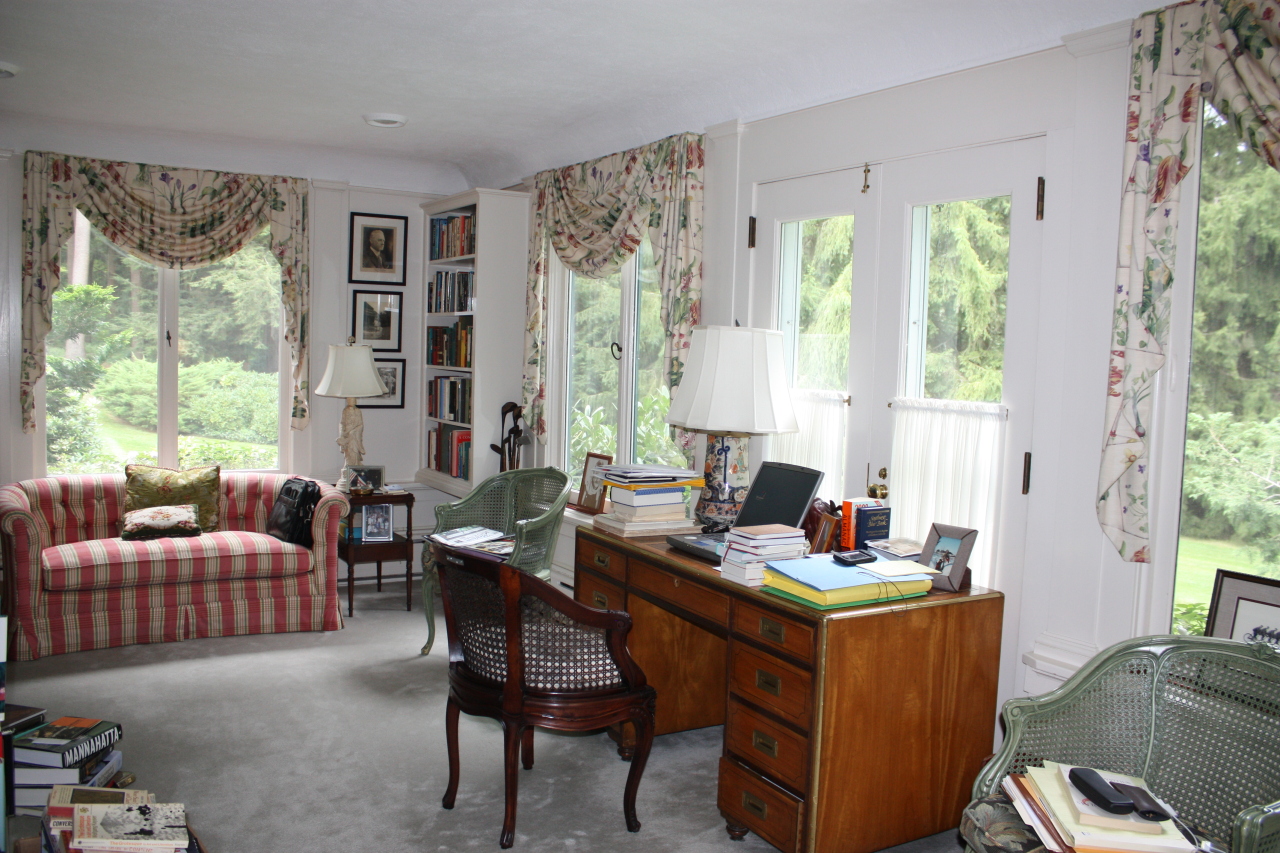 6 Glendale Road Stockbridge, MA 01229 - Photo 29 of 45 a living room with furniture and large windows