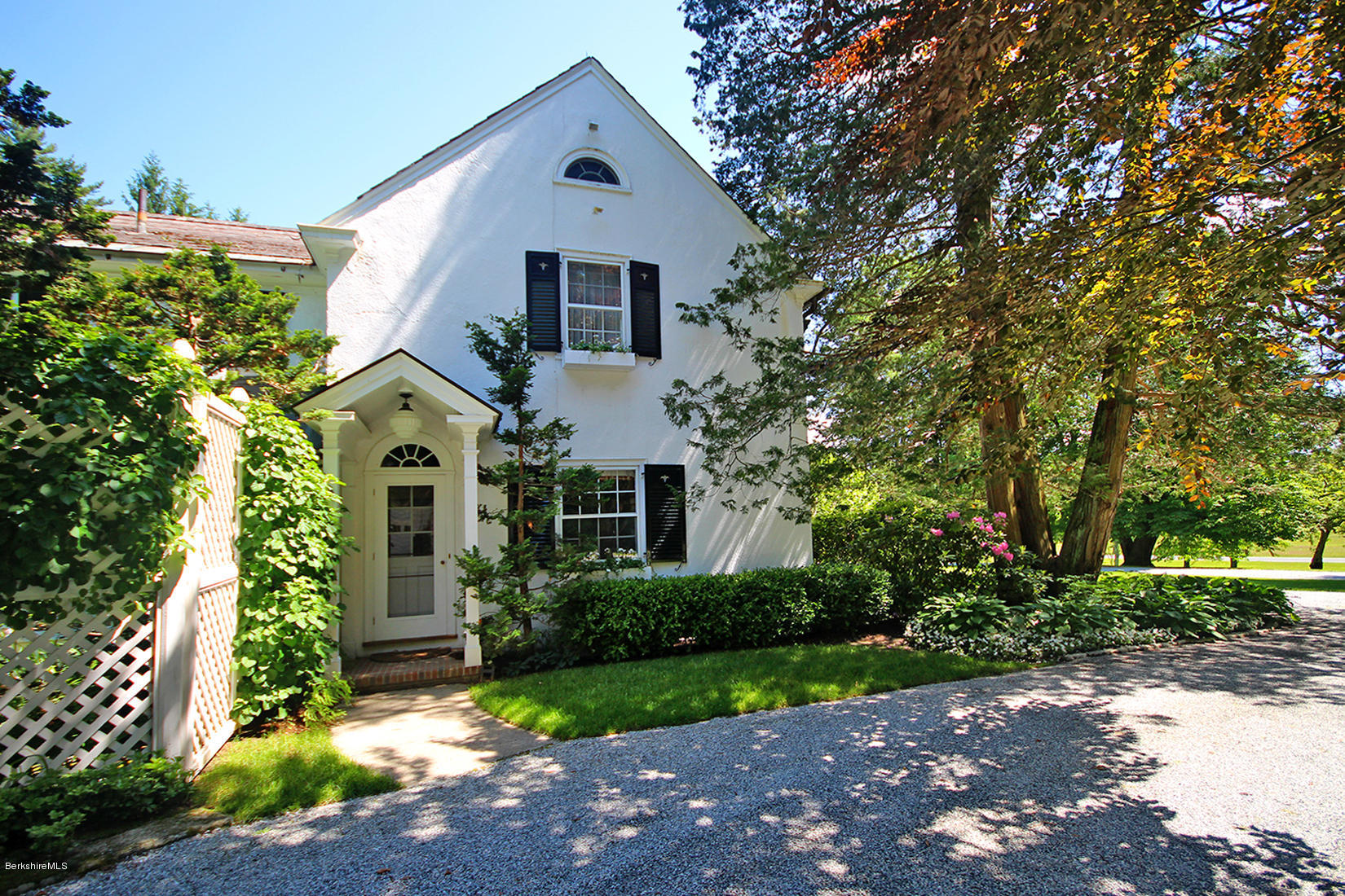 6 Glendale Road Stockbridge, MA 01229 - Photo 4 of 45 a front view of a house with garden