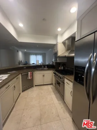 $5,995 | 1000 Granville Avenue, Unit 105, Los Angeles, CA 90049