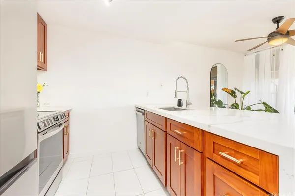 $557,000 | 98-380 Koauka Loop, Unit 342, Aiea, HI 96701