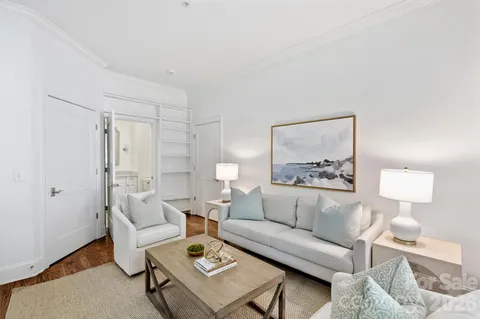 $1,300,000 | 2251 Selwyn Avenue, Unit 102, Charlotte, NC 28207