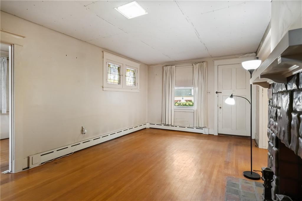 155 Hinkel Road Pittsburgh, PA 15229 - Photo 3 of 40 Gallery Image 3