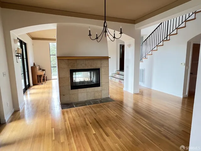 $7,800 | 123 Capricorn Avenue, Oakland, CA 94611