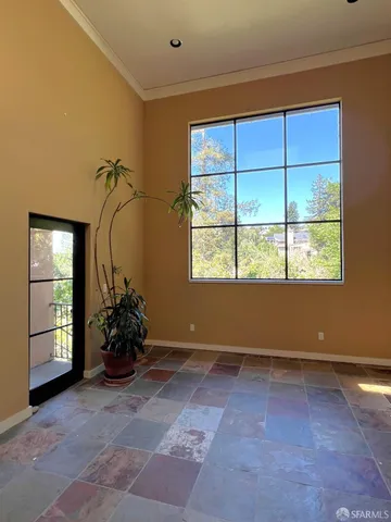 $7,800 | 123 Capricorn Avenue, Oakland, CA 94611