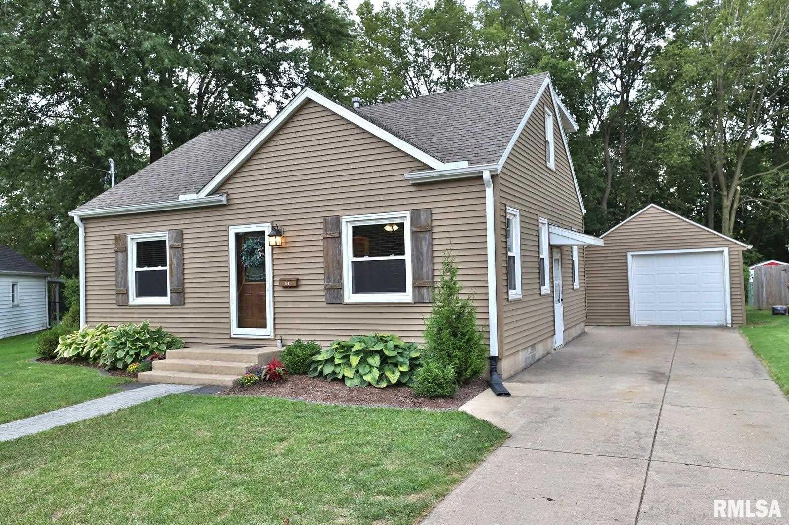 610 Spring Street Washington, IL 61571 - Photo 1 of 45 Gallery Image 1