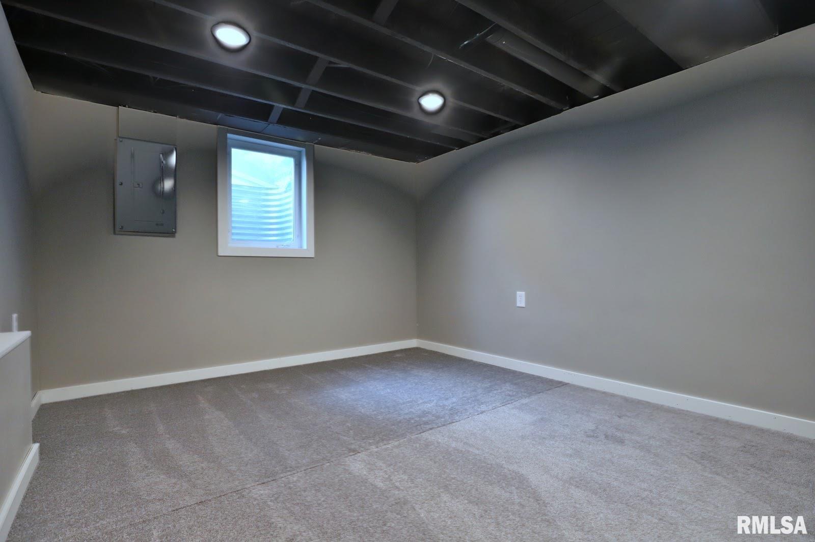 610 Spring Street Washington, IL 61571 - Photo 35 of 45 Gallery Image 35