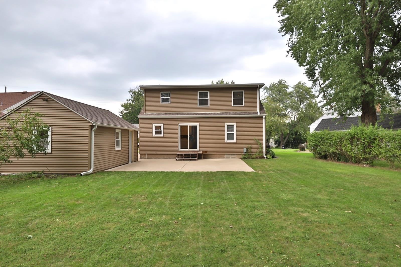 610 Spring Street Washington, IL 61571 - Photo 4 of 45 Gallery Image 4