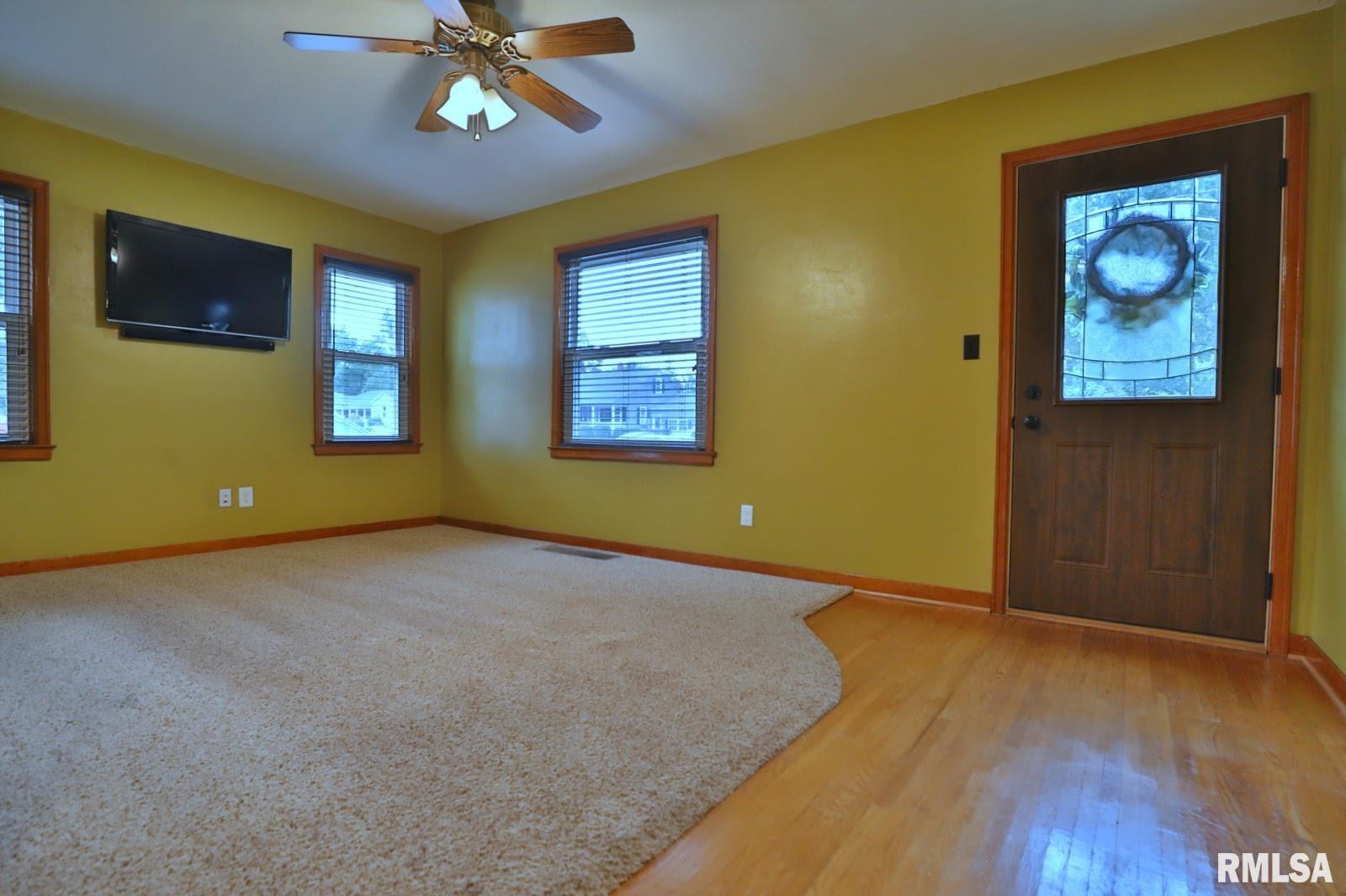 610 Spring Street Washington, IL 61571 - Photo 7 of 45 Gallery Image 7
