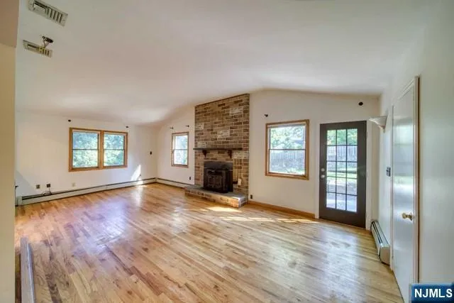 $4,600 | 57 Crest Drive North, Cresskill, NJ 07626