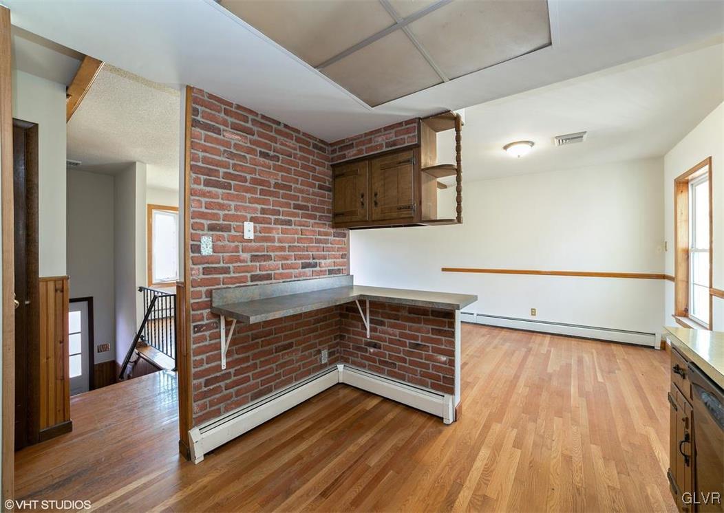 8014 Valley View Road Northampton, PA 18067 - Photo 9 of 23 Gallery Image 9