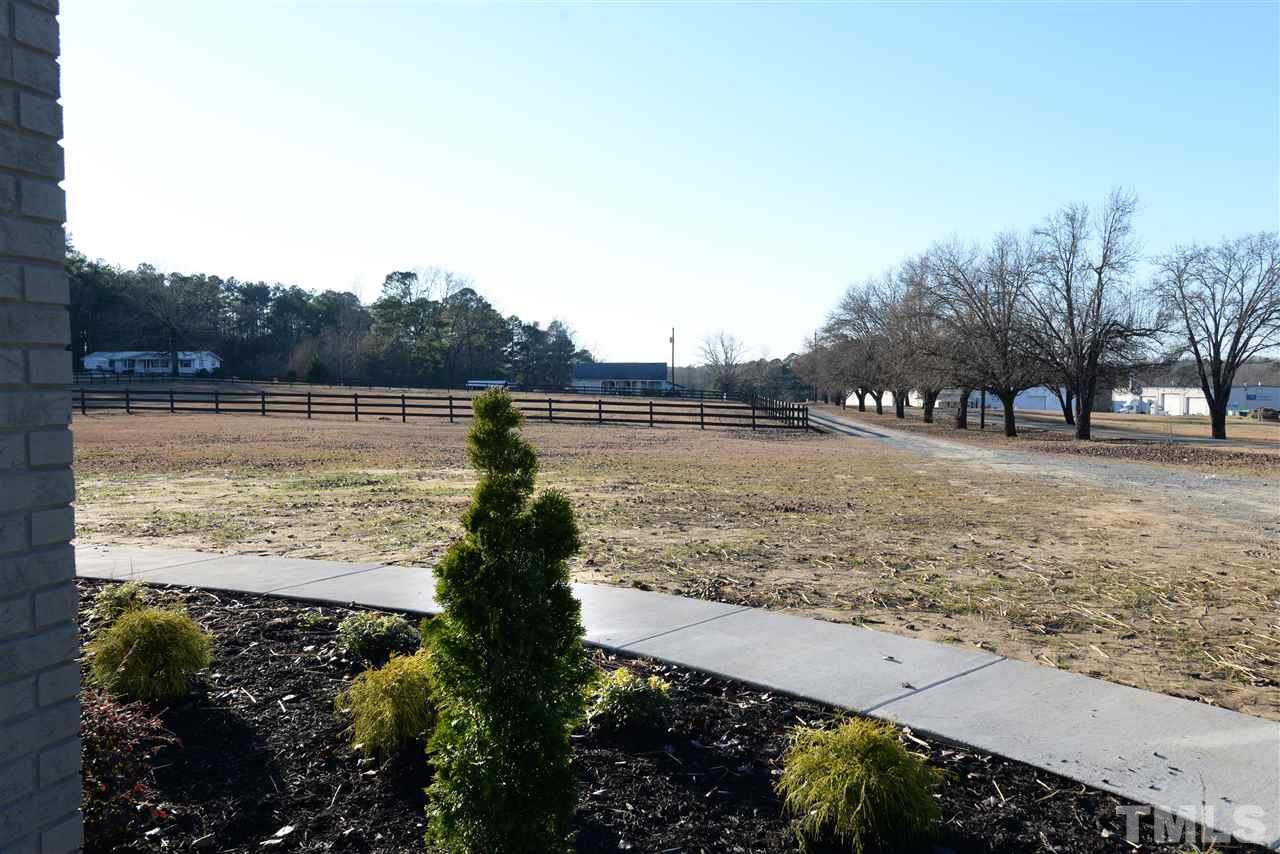 4048 Benson Hardee Road Benson, NC 27504 - Photo 9 of 30 Gallery Image 9