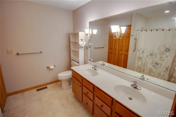 $249,900 | 1331 Magnolia Lane, Jerseyville, IL 62052