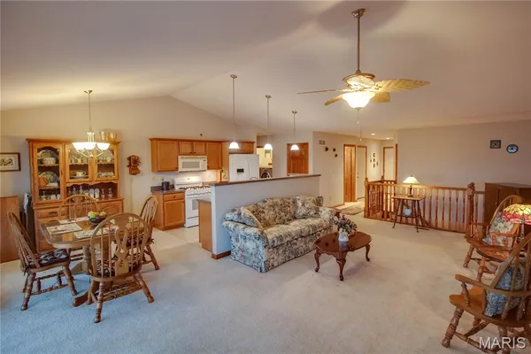 $249,900 | 1331 Magnolia Lane, Jerseyville, IL 62052