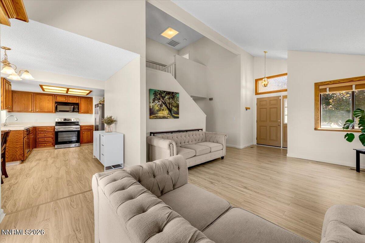 2367 Melody Lane Reno, NV 89512 - Photo 17 of 53 17-Melody2367-017