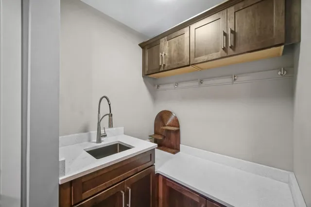 a close view of sink and tap