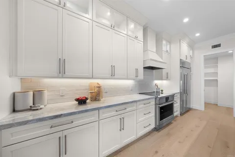 $3,750,000 | 309 J Avenue, Coronado, CA 92118