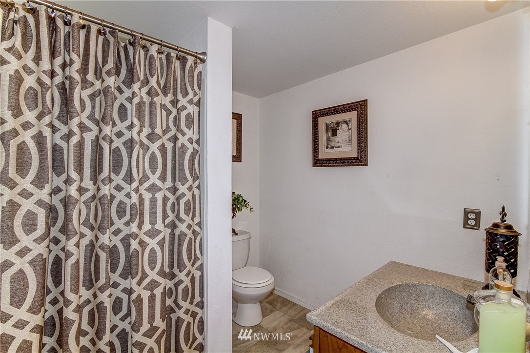 5028 Lake Alice Road Fall City, WA 98024 - Photo 17 of 20 Gallery Image 17