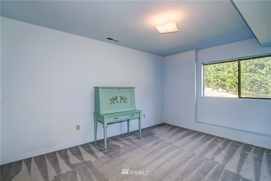 5028 Lake Alice Road Fall City, WA 98024 - Photo 18 of 20 Gallery Image 18