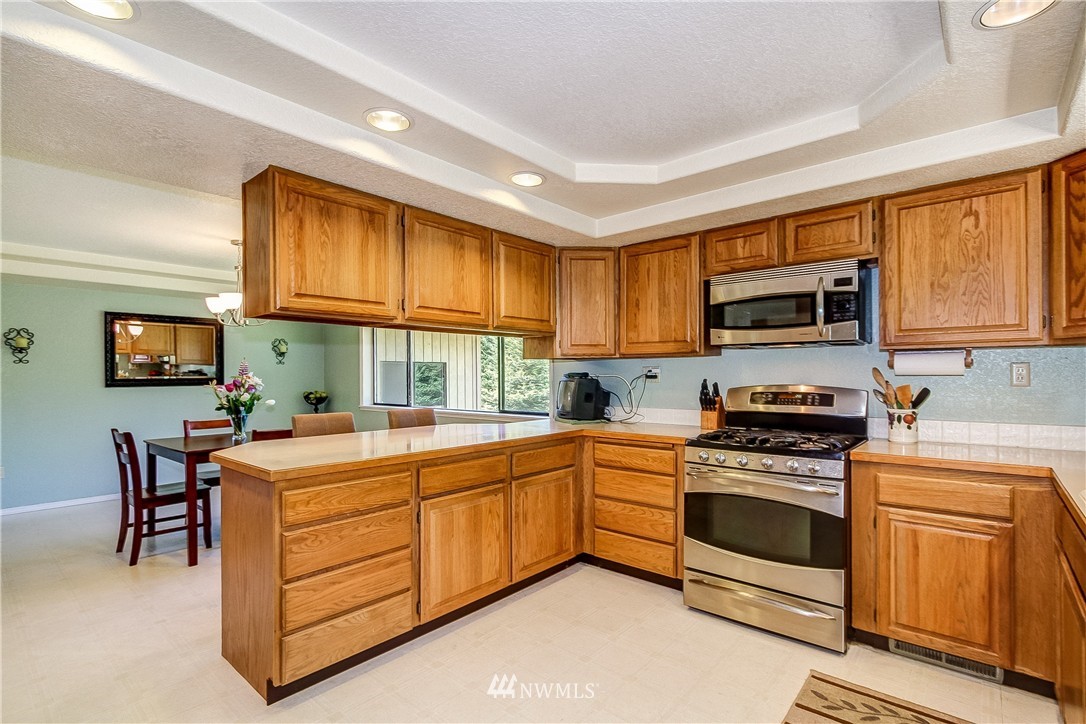 5028 Lake Alice Road Fall City, WA 98024 - Photo 7 of 20 Gallery Image 7