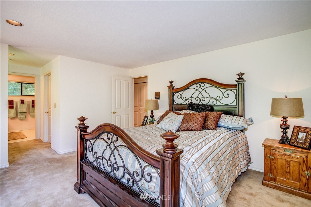 5028 Lake Alice Road Fall City, WA 98024 - Photo 9 of 20 Gallery Image 9