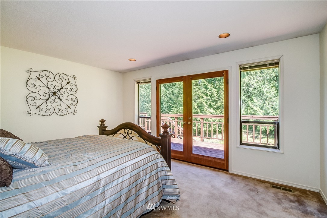 5028 Lake Alice Road Fall City, WA 98024 - Photo 10 of 20 Gallery Image 10