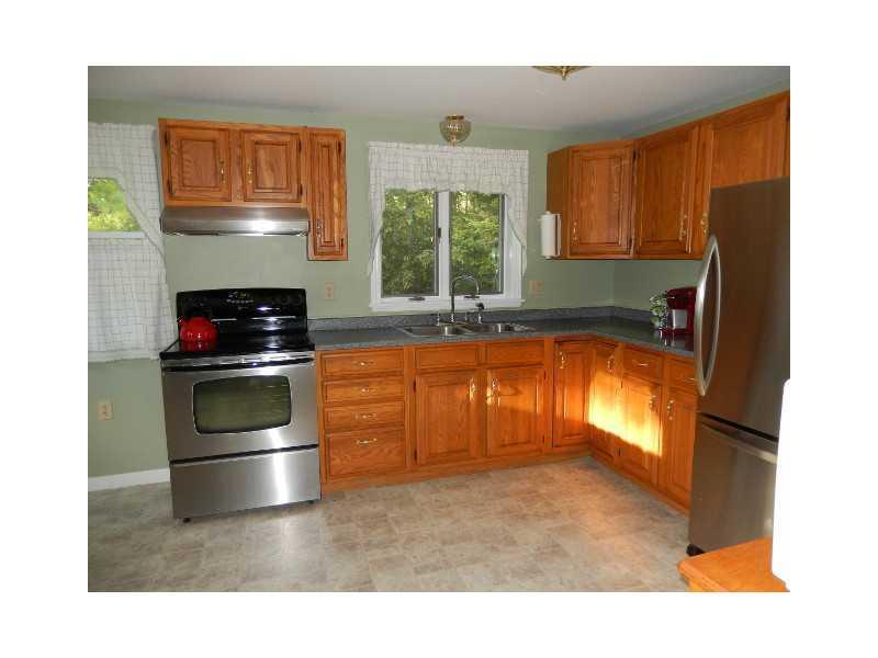 2179 Eastern Street Warren, ME 04864 - Photo 5 of 28 Kitchen.