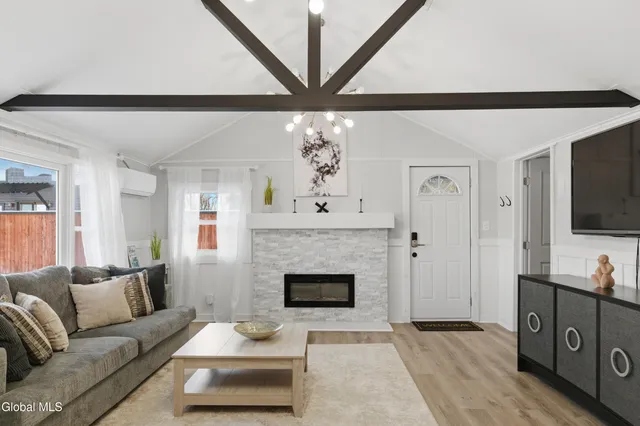 $575,000 | 12 Berry Patch Way, Crown Point, NY 12928