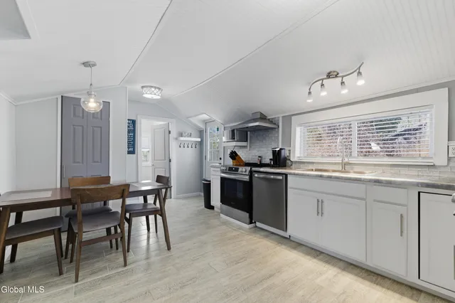 $575,000 | 12 Berry Patch Way, Crown Point, NY 12928