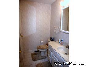 400 Balsam Road Hendersonville, NC 28792 - Photo 9 of 12 Gallery Image 9
