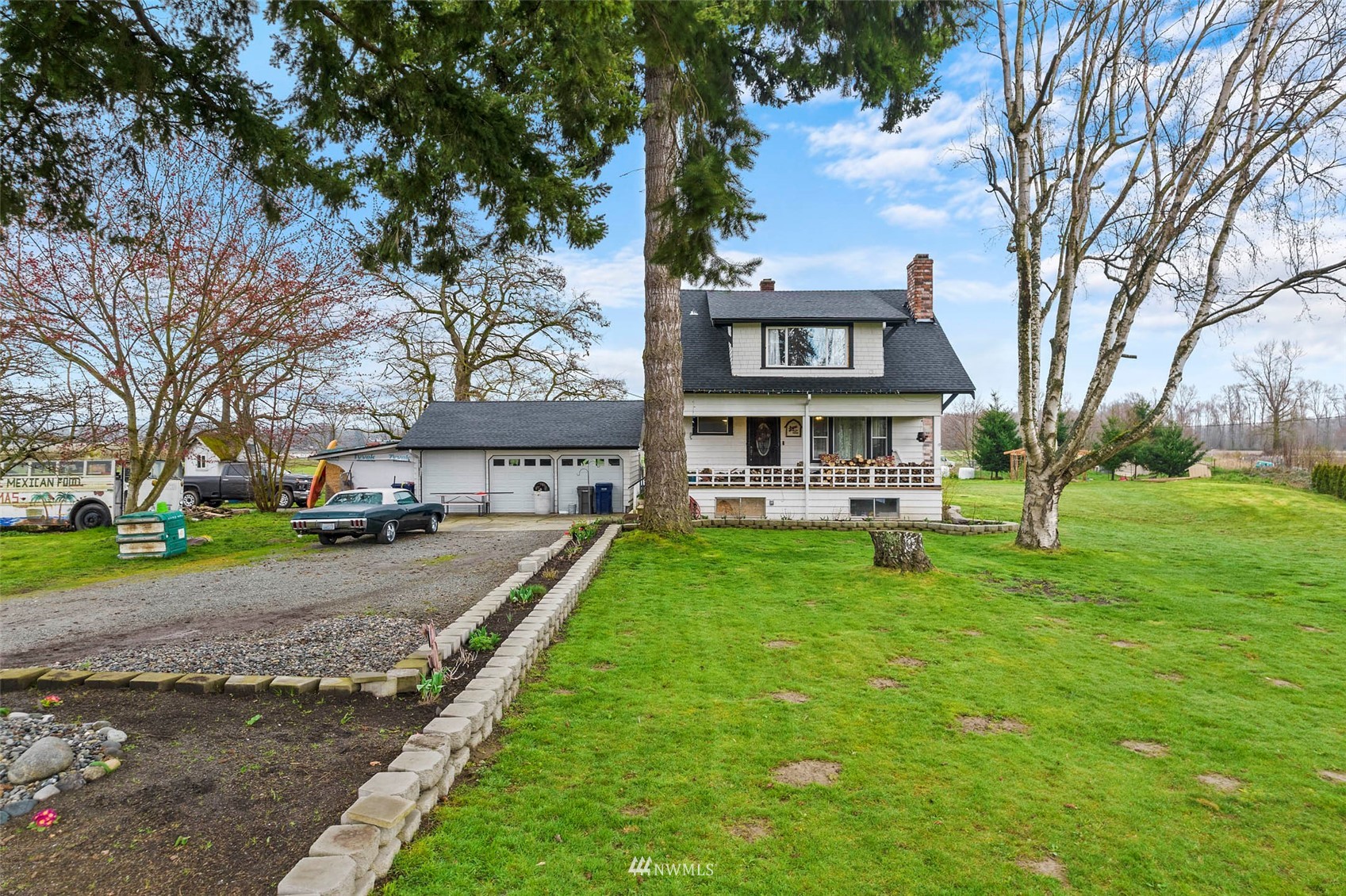21020 Lafayette Road Burlington, WA 98233 - Photo 2 of 33 Gallery Image 2